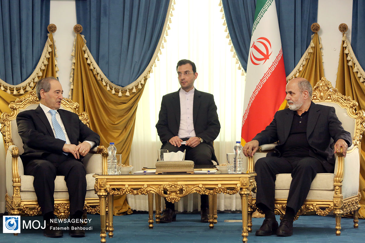 دیدار وزیر امور خارجه سوریه با دبیر شورای امنیت ملی ایران