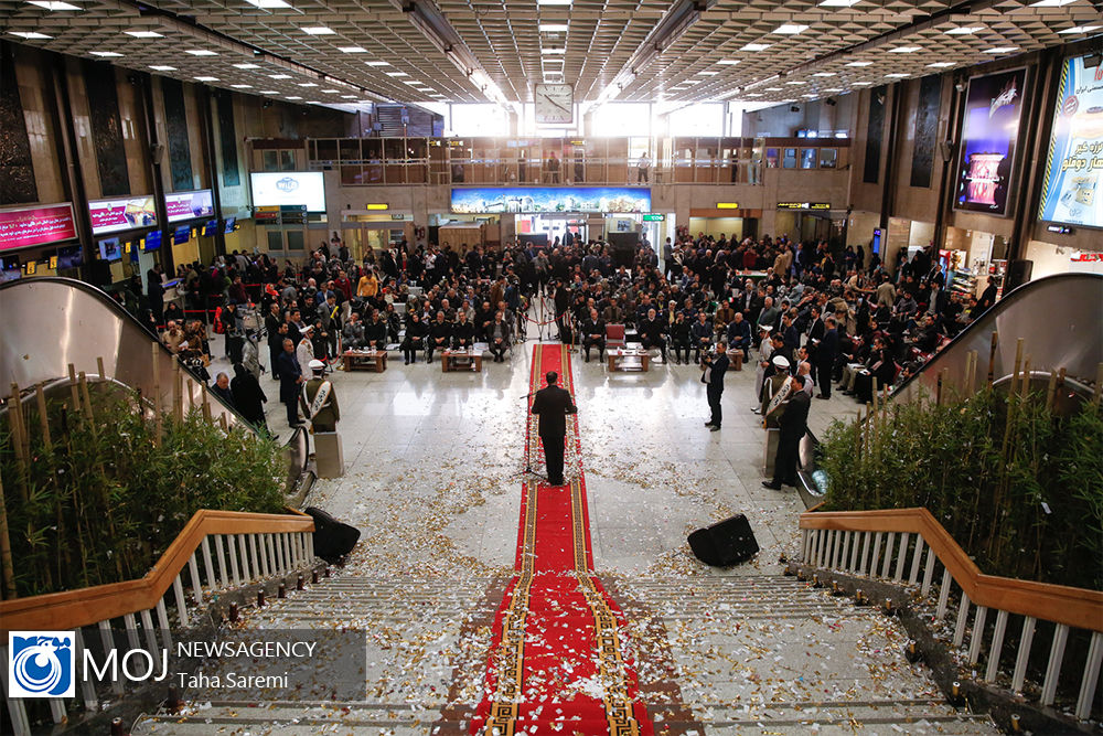 بزرگداشت سالروز ورود امام خمینی (ره) در فرودگاه مهرآباد
