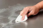استیل رو با چی تمیز کنیم؟ 5 روش تمیز کردن استنلس استیل