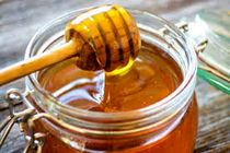 کشف بیش از 2000 هزار کیلو عسل تقلبی در برخوار