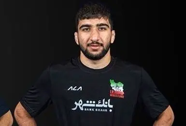 شکست دارنده چهار طلای جهان توسط فرنگی‌کار ۱۸ ساله ایران