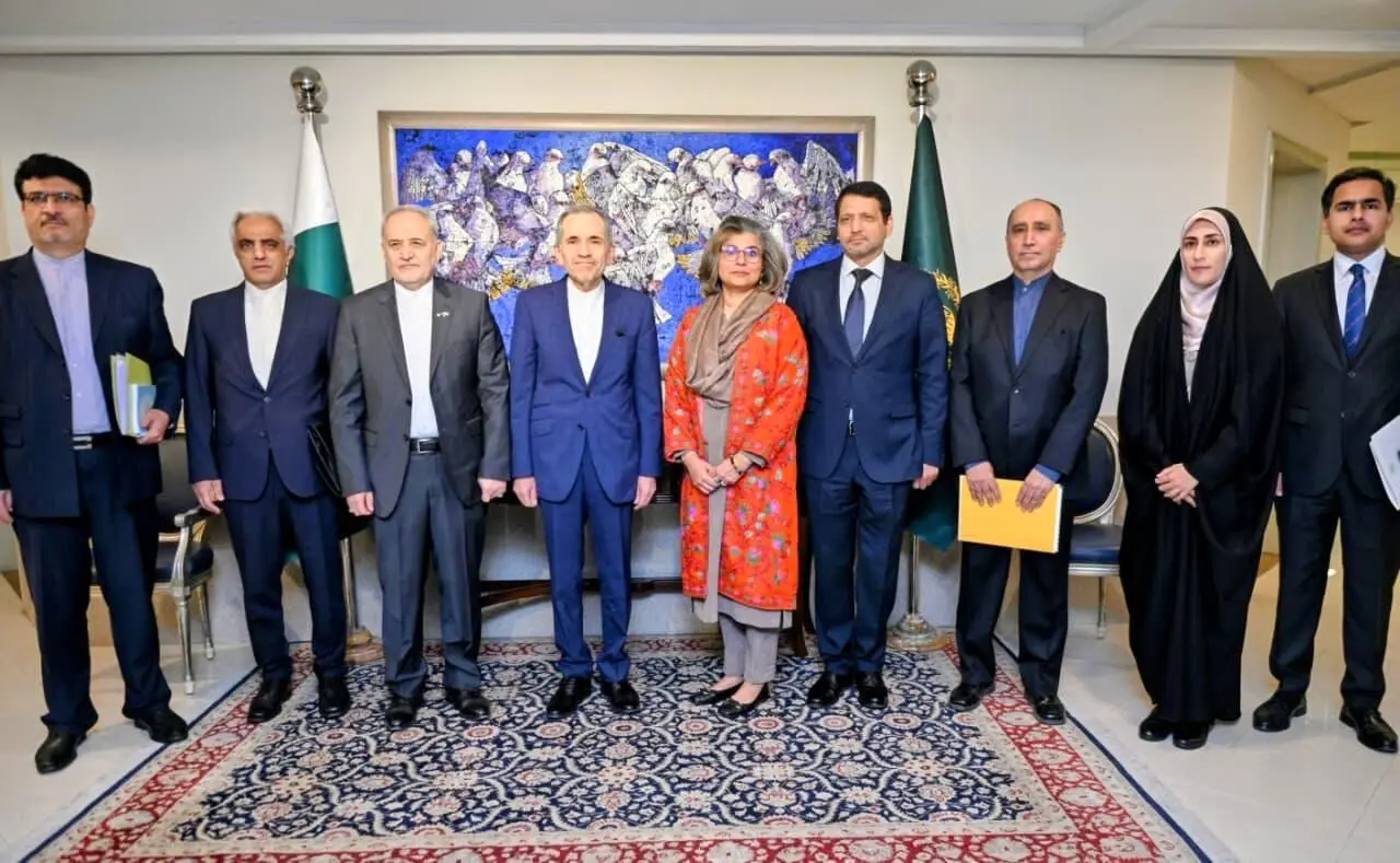 ایران و پاکستان بر سر تقویت انرژی، آموزش و حمل‌ونقل به تفاهم رسیدند