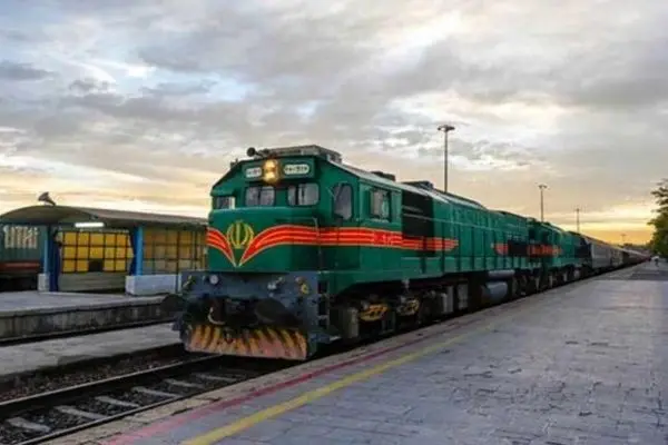 آغاز پیش‌فروش بلیت قطارهای اربعین