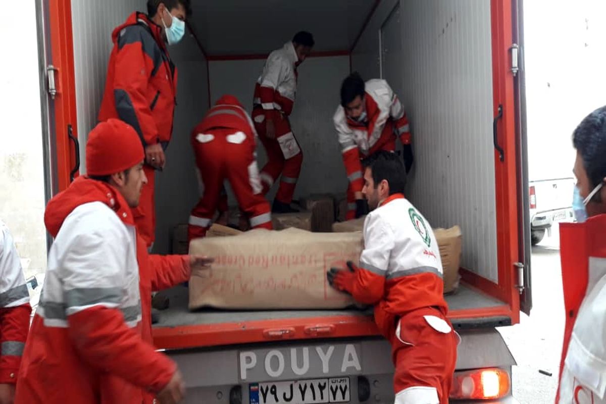 ارسال 200 تخته چادر به مناطق زلزله زده سی سخت