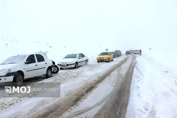طرح زمستانی پلیس راه در محورهای کوهستانی مازندران به‌صورت مستمر اجرا می‌شود