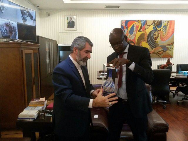 محور گفت و گوهای سفیر ایران در داکار با وزیر کشور سنگال 