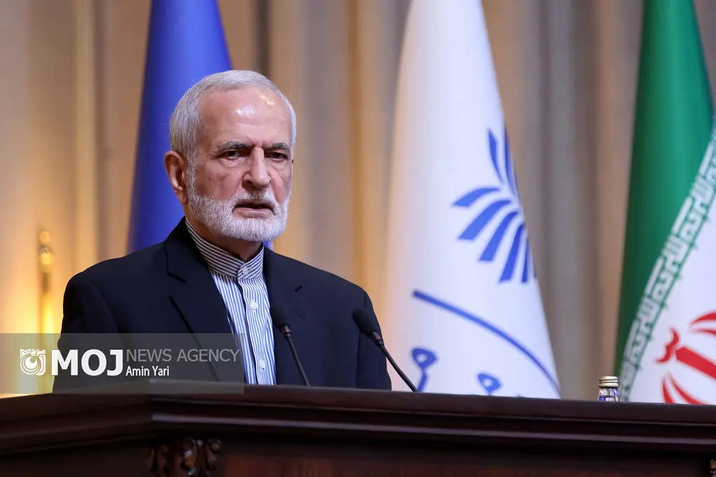 استقلال ایران قابل معامله نیست