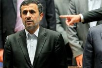 احمدی نژاد امروز به هنرمندان و سینماگران افطاری می دهد