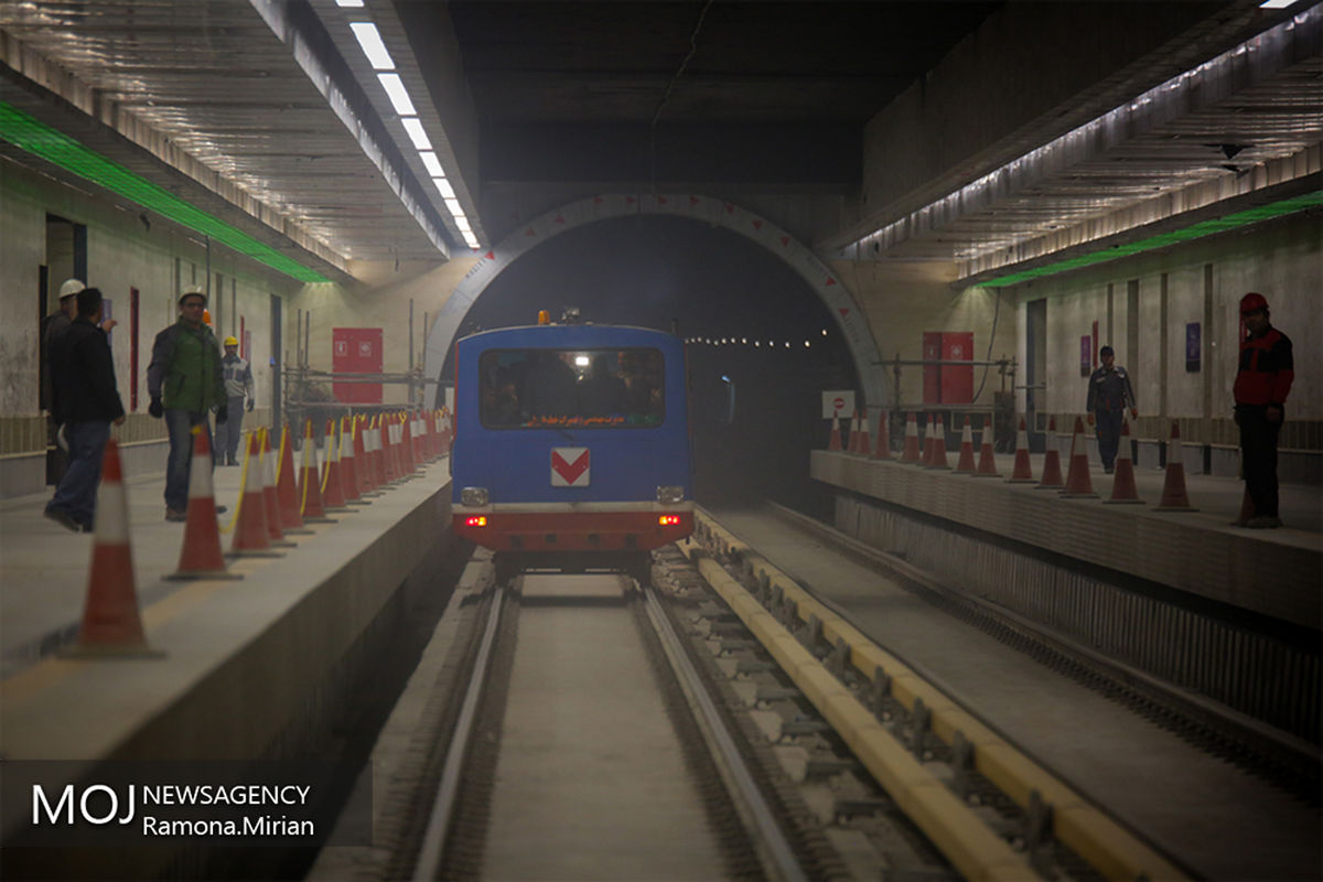 خط یک مترو تهران دچار اختلال شد