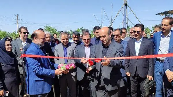 نیروگاه خورشیدی ۱۰۳ مگاواتی در کاشمر افتتاح شد