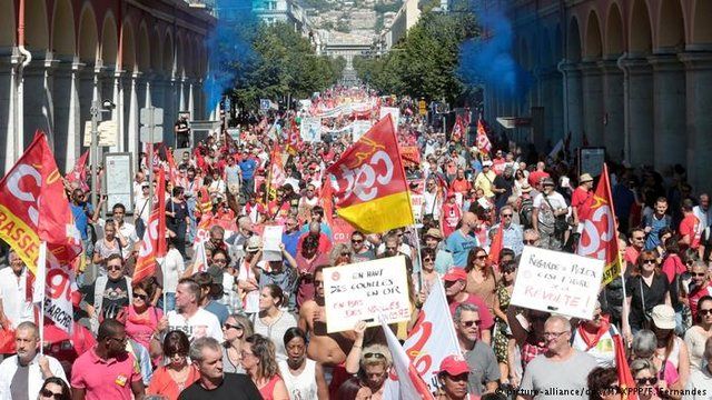 تظاهرات مردمی علیه قانون کار در پاریس