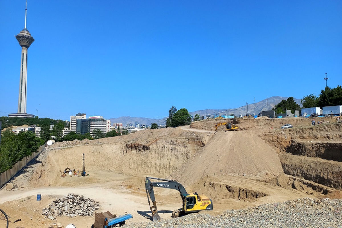 آغاز ساخت اسکلت فلزی مجتمع ۵۰۰ واحدی خوابگاه‌های متأهلین دانشگاه تهران در تابستان