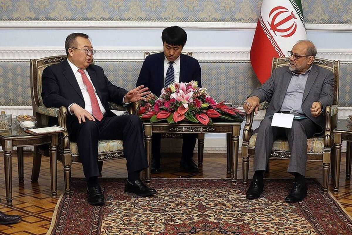 تعمیق روابط و گسترش همکاری‌های دو کشور ایران و چین 