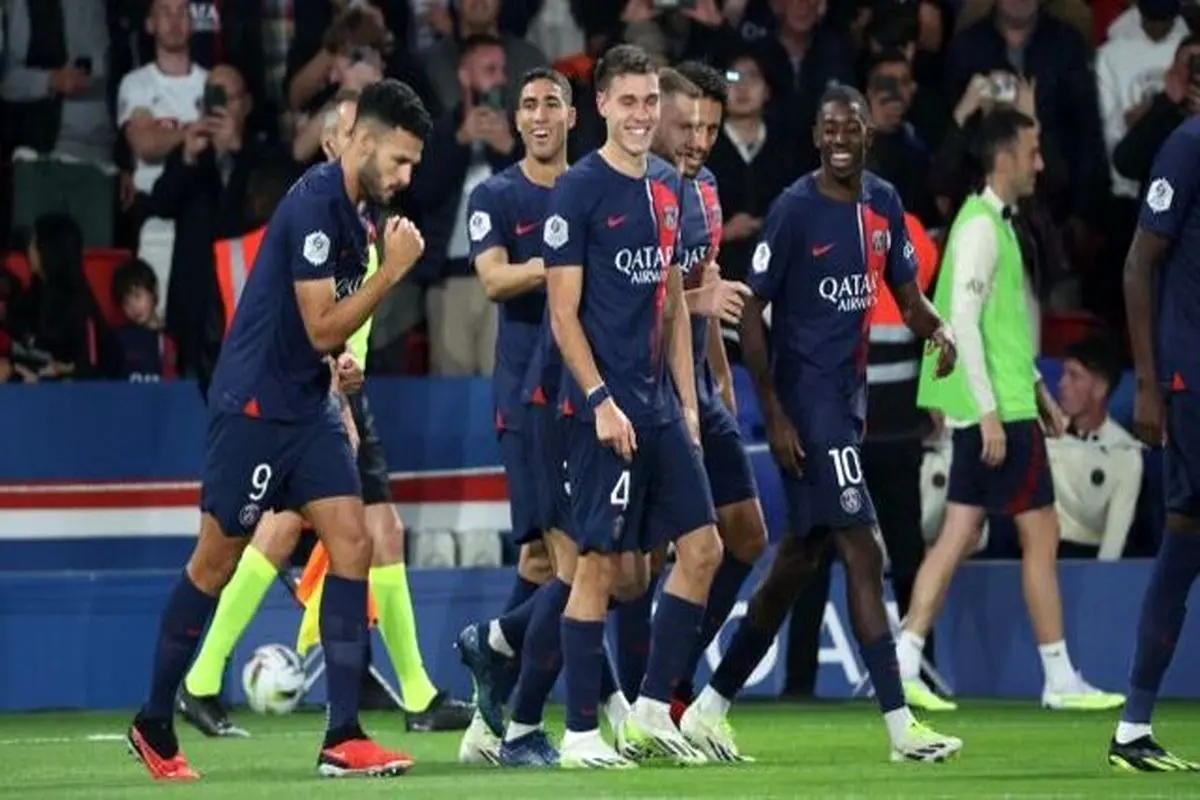 در PSG میمانم