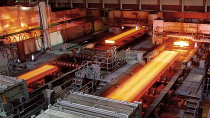 فولاد مبارکه با ایجاد واحدهای بالا و پایین دستی نقش ارزنده ای در تولید، رونق اقتصادی و اشتغالزایی کشور دارد