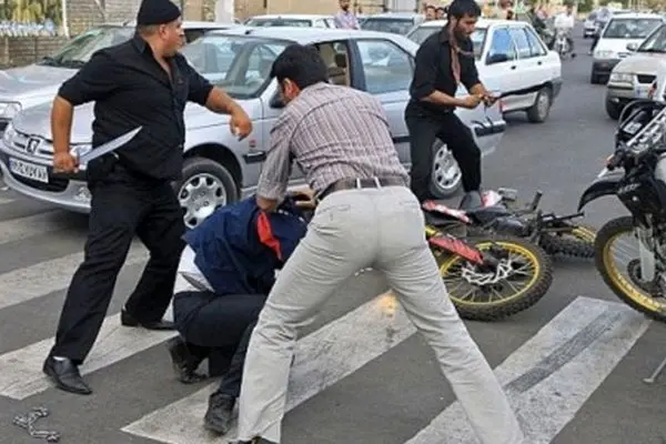 دو شرور قمه‌کش شمال تهران در عملیات همزمان پلیس به دام افتادند