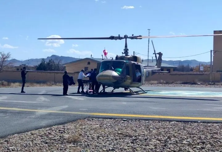 انتقال حیاتی جوان ۲۲ ساله به بندرعباس توسط اورژانس هوایی بستک