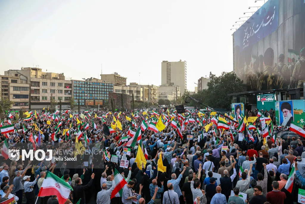 تجمع مردمی حمایت از عملیات «بشارت فتح» در تهران 
