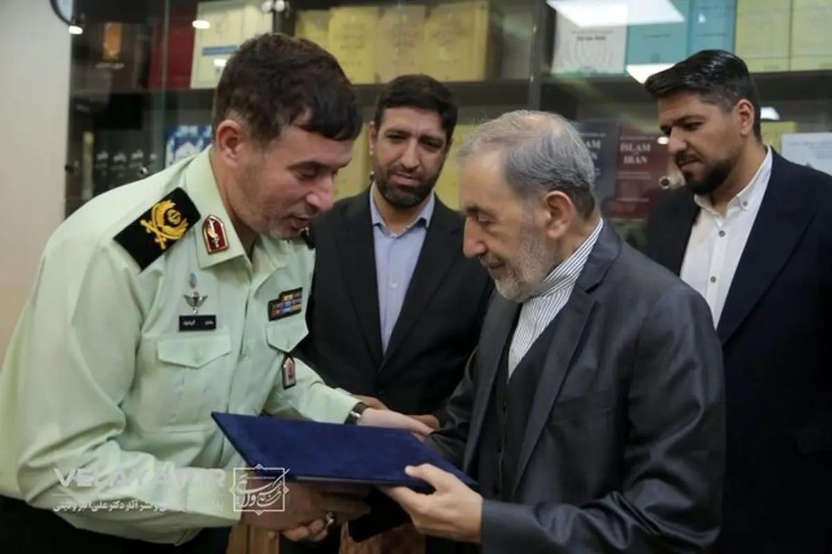 علیاکبر ولایتی
