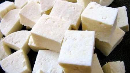 کشف 1500کیلو پنیر فاسد و تاریخ گذشته در نجف آباد