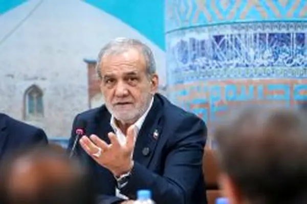 دولت وظیفه دارد موانع را از پیش پای تولیدکنندگان بردارد/ تکیه بر توان استان‌ها می‌تواند راه توسعه را هموار کند