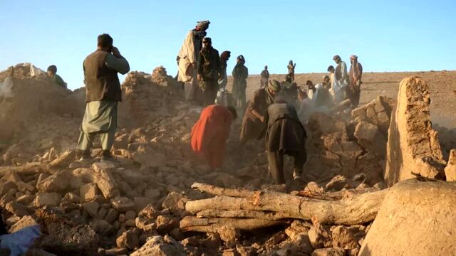 تلفات زمین‌لرزه افغانستان به حدود  ۲۰۰۰ نفر رسید