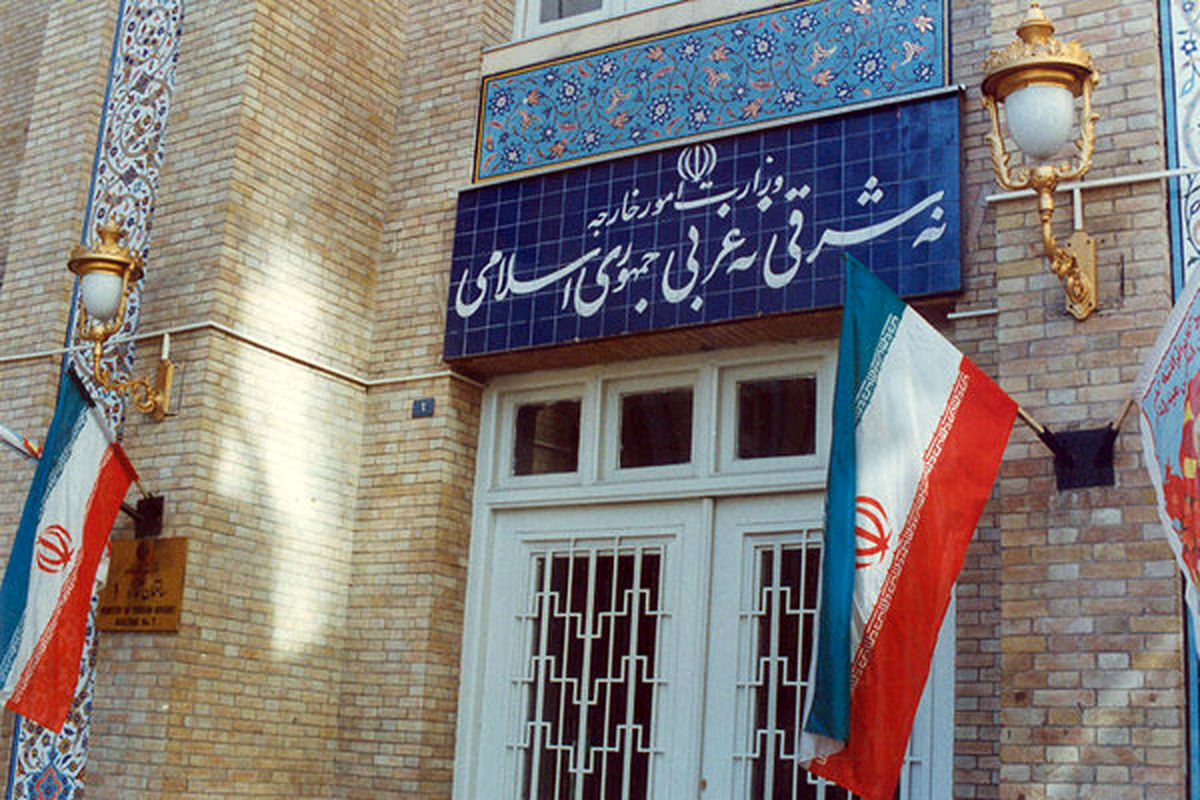 وزارت خارجه بدرفتاری برخی از سفارتخانه‌های اروپائی در تهران را با جدیت پیگیری می‌کند