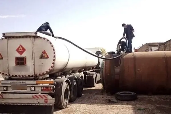 ذخایر سوخت قاچاق در بندر کلاهی با تولید روزانهٔ یک پالایشگاه برابری می‌کند