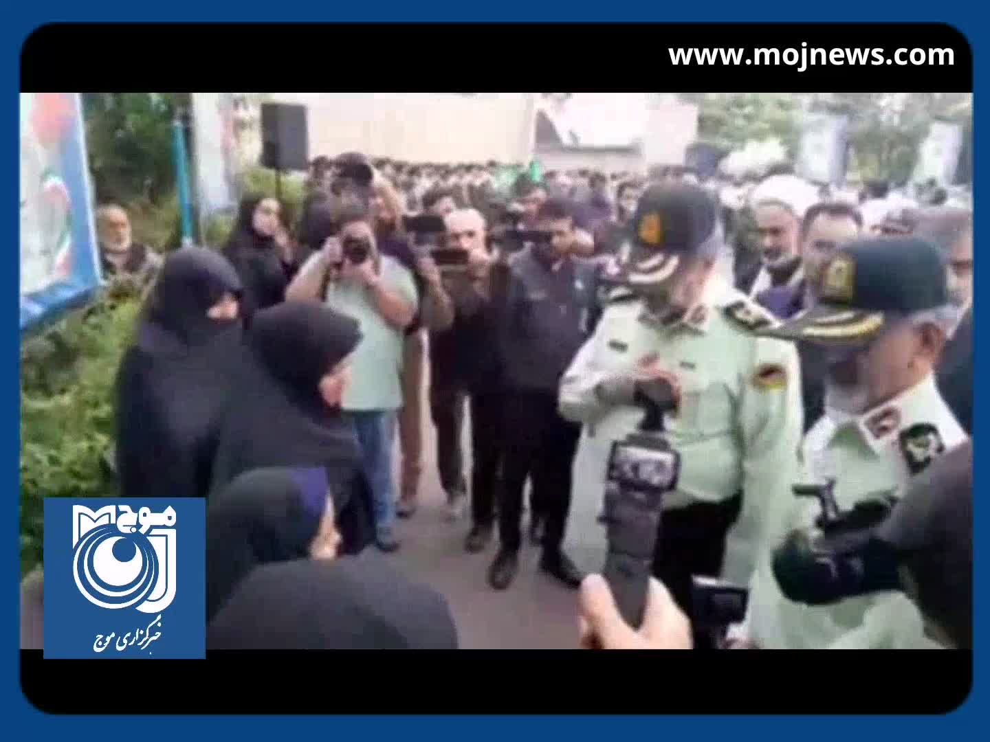 دیدار رئیس پلیس تهران با خانواده شهدای پلیس که در نارمک به‌شهادت رسیدند + فیلم