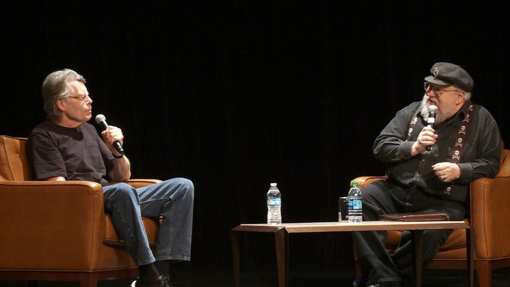 دو نویسنده مشهور درباره اسلحه به گفت‌وگو پرداختند