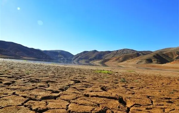 حجم مخازن سد‌های کشور ۲۵ درصد کمتر از سال گذشته است + فیلم