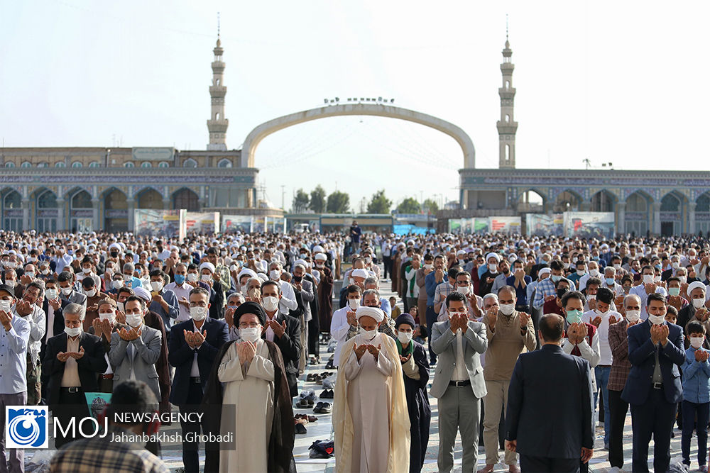اقامه نماز عید سعید فطر در مسجد مقدس جمکران