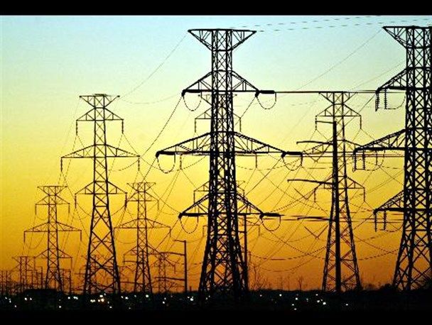 شبکه برق خوزستان نیازمند افزایش ۵۰۰ مگاواتی است
