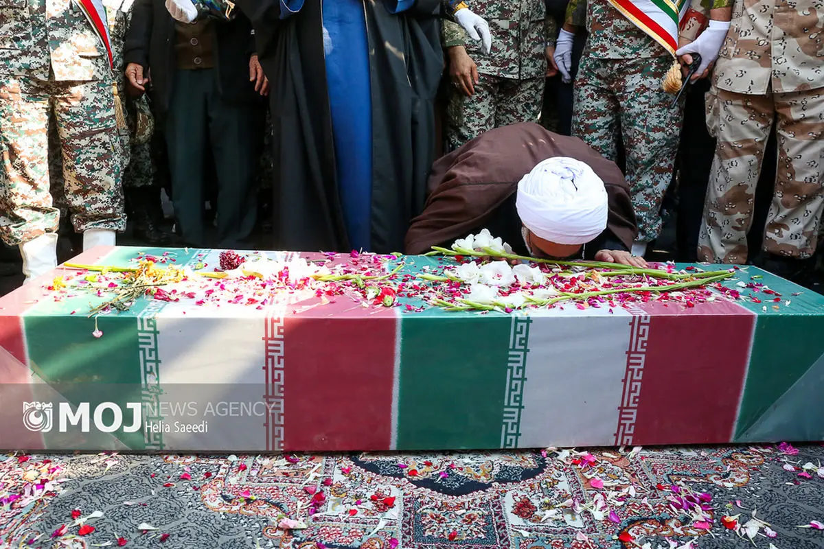 تشییع پیکر مطهر شهید گمنام دفاع مقدس در منطقه پدافند هوایی امام حسن مجتبی (ع)