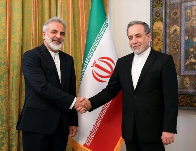 سرکنسول جدید ایران در حیدرآباد با وزیر امور خارجه دیدار کرد