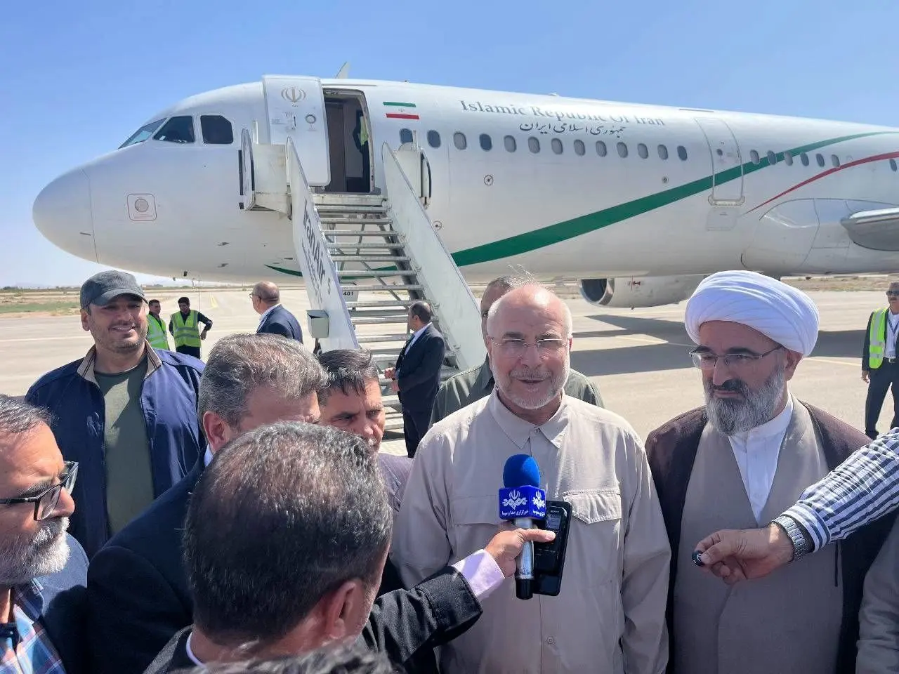 رئیس مجلس در مراسم اختتامیه کنگره بزرگداشت شهدای سمنان سخنرانی می‌کند