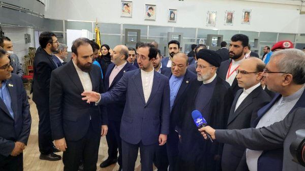 رئیس جمهور از فروشگاه ایرانی «مگاسیس» در کاراکاس بازدید کرد