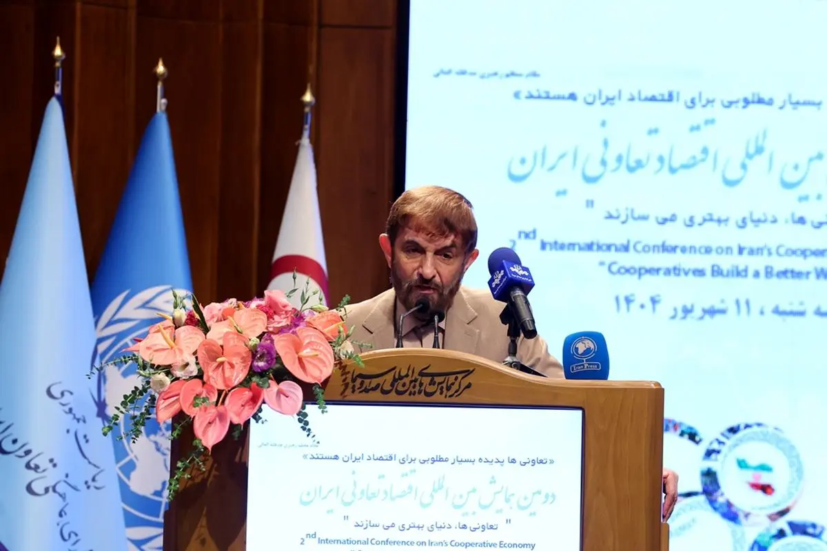 محور تعاون توانمندسازی و تحول انسانهایی برای رشد است