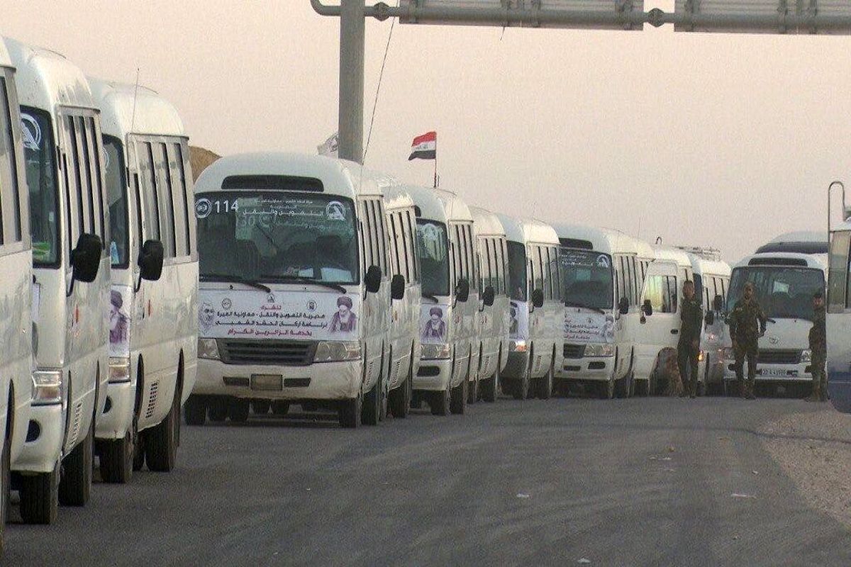 الحشد الشعبی ده‌ها خودرو برای انتقال زائرین اربعین حسینی در عراق اختصاص داد