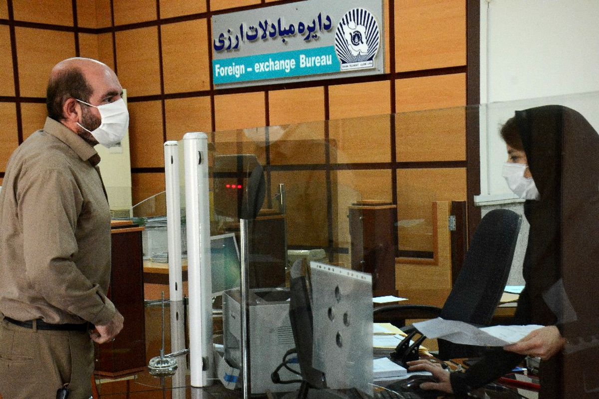 بانک‌های خراسان رضوی تا ۸۲ درصد دستورالعمل‌های بهداشتی را رعایت می کنند