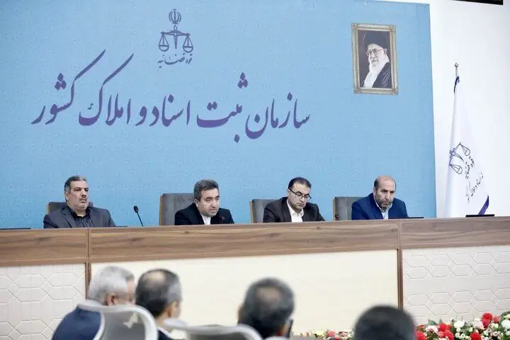 تبدیل اسناد دفترچه‌ای به تک‌برگ در تهران سه برابر رشد داشته است