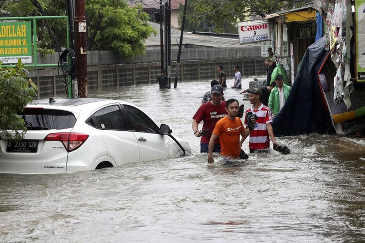 سیل در پایتخت اندونزی 4 کشته برجا گذاشت