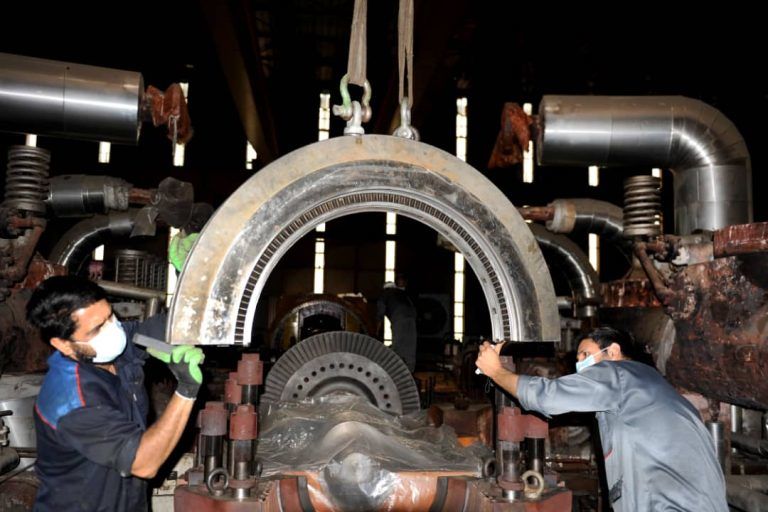 ساخت و بازسازی ۱۲۰۰ قطعه تخصصی در نیروگاه بندرعباس