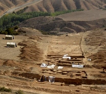کشف آثار تاریخی دوره های اشکانی و ساسانی در پارسیان