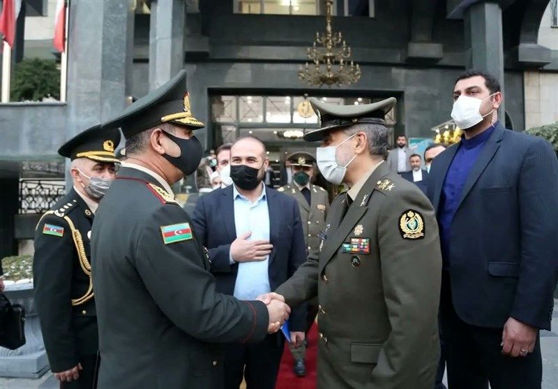 تاکید امیر آشتیانی بر تقویت روابط ایران و آذربایجان در حوزه‌های دفاعی و امنیتی