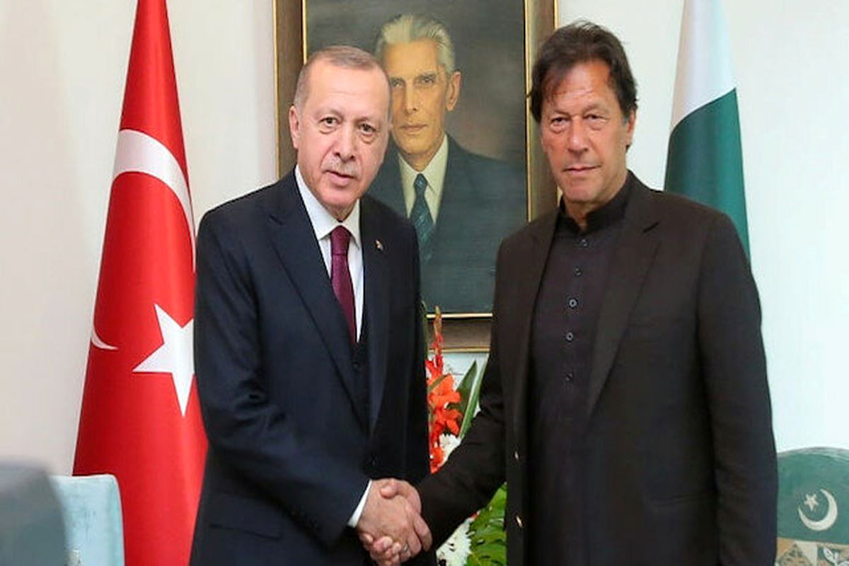 رایزنی تلفنی نخست وزیر پاکستان و رئیس جمهور ترکیه در مورد سوریه