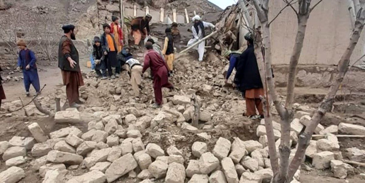 زلزله در افغانستان ۲۵۵ کشته برجای گذاشت