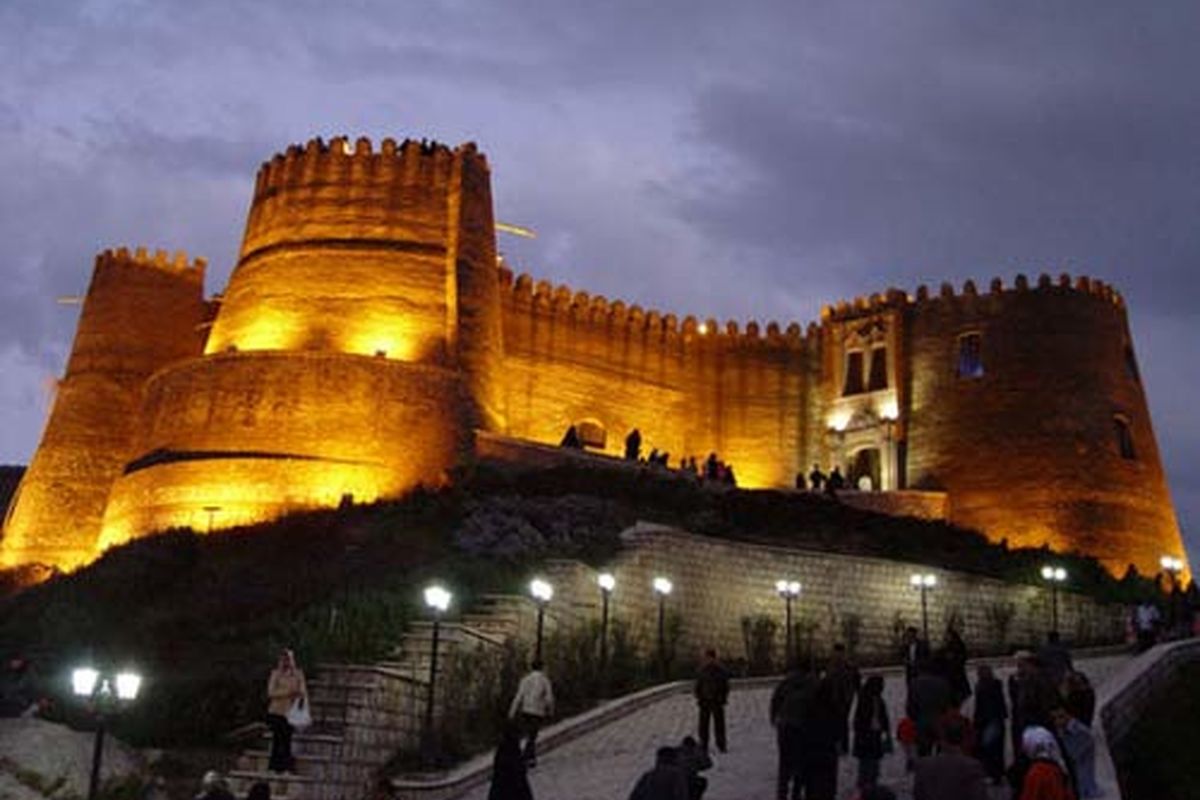 عملیات مرمت قلعه تاریخی فلک الافلاک خرم آباد آغاز شد
