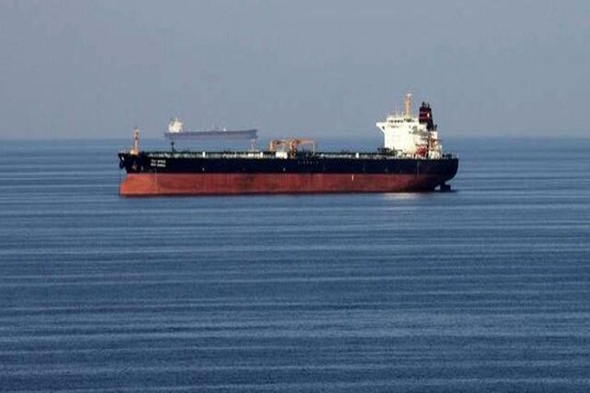 دومین نفتکش ایرانی حامل بنزین وارد آب‌های ونزوئلا شد