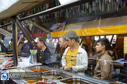 حال و هوای گذر گردشگری باب همایون